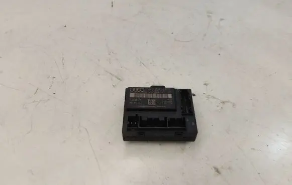 Audi Q7 4L Door control unit/module 4F0959793P