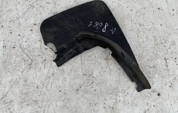 Mercedes-Benz ML W164 Rear mudguard B66528229 10128