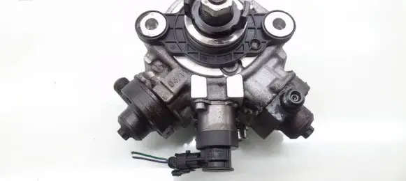 Volvo V70 Fuel injection high pressure pump 31272896