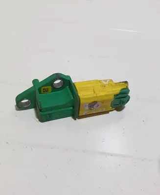 Volkswagen Golf V Airbag deployment crash/impact sensor 1K0909606C 5WK43544