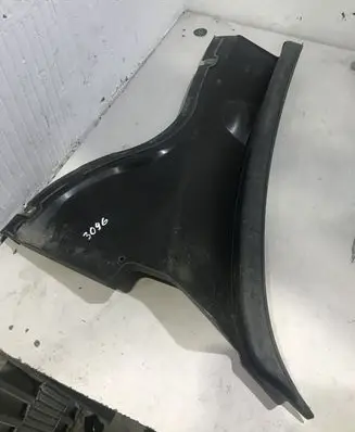 Volkswagen PASSAT B6 Wiper trim 3C1819404B