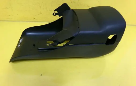 Seat Ibiza III (6L) Steering wheel column trim 6L0858559F