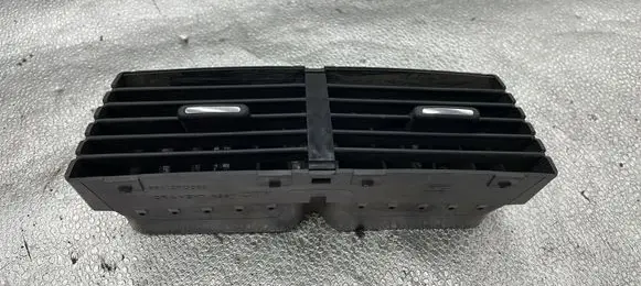 Subaru Forester SH Dash center air vent grill 66110FG020