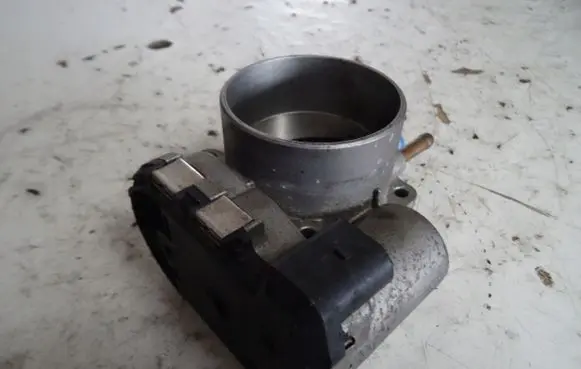 Audi A6 S6 C5 4B Throttle valve 078133062B