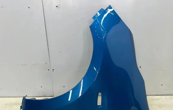 Mitsubishi Space Star Fender