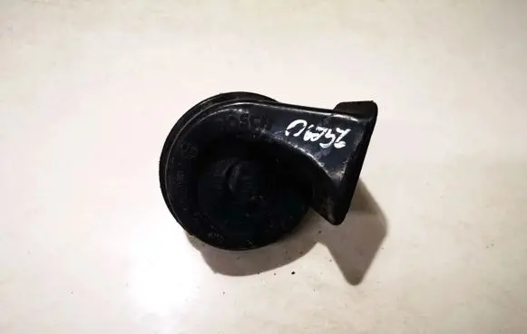 Nissan Primera Horn signal e9011157