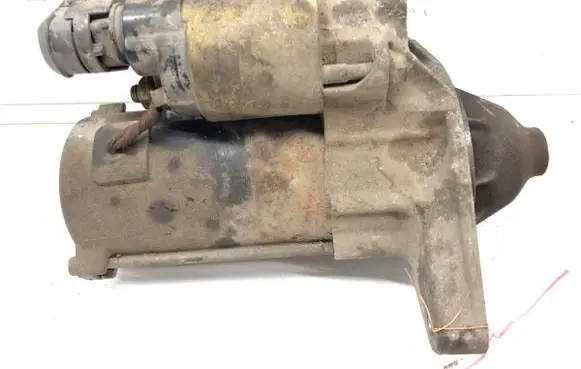 Toyota Yaris Starter motor 28100-23030