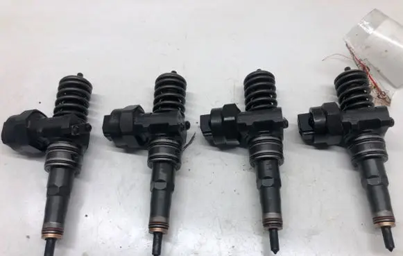 Ford Galaxy Fuel injectors set 0414720029