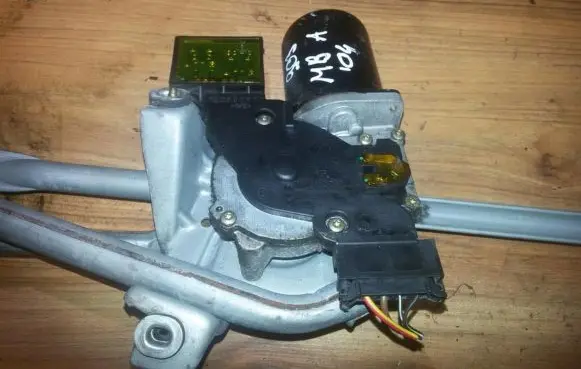 Mercedes-Benz A W168 Wiper motor a1688200242