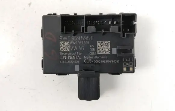 Audi A4 S4 B9 Door control unit/module 8W0959595E