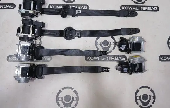 Audi Q7 4M Set of seat belts 4M0857705H 4M0857706B 4M0857806E