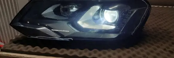 Volkswagen Touareg II Headlight/headlamp 7P1941751 1ZS010328