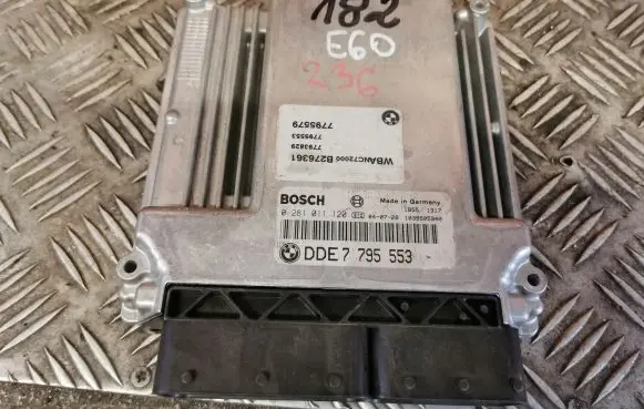 BMW 5 E60 E61 Engine control unit/module 7795553
