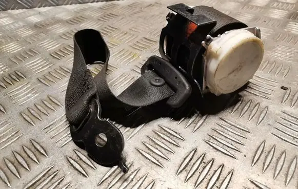 BMW 5 F10 F11 Middle seatbelt (rear) 9163241