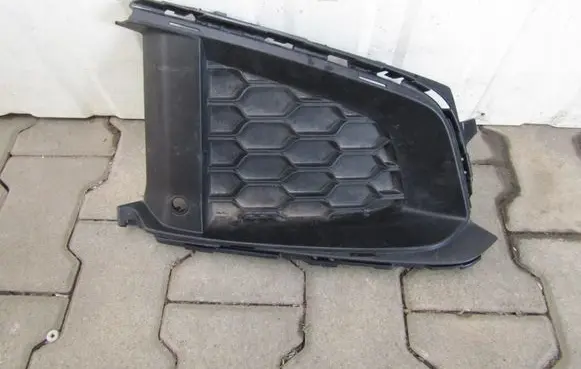 BMW X6 G06 Front fog light trim/grill 5111