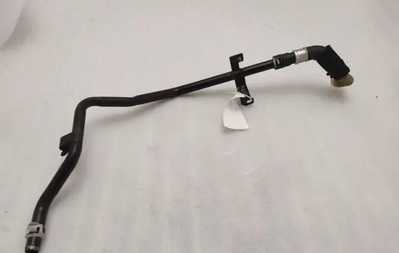 Ford Mustang VI Engine coolant pipe/hose FR3318K582AB