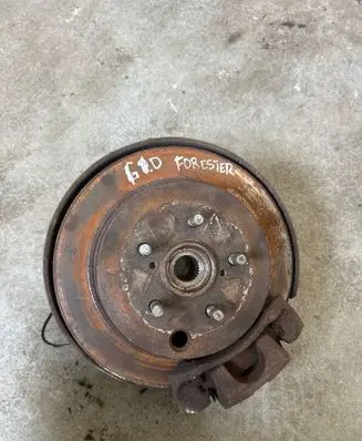 Subaru Forester SJ Rear wheel hub spindle/knuckle 