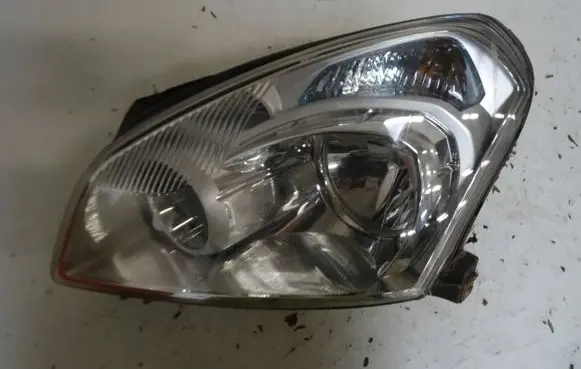 Nissan Qashqai Headlight/headlamp