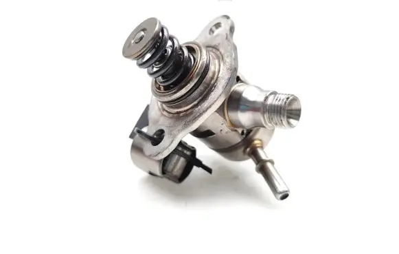 Skoda Karoq Fuel injection high pressure pump 05E127027
