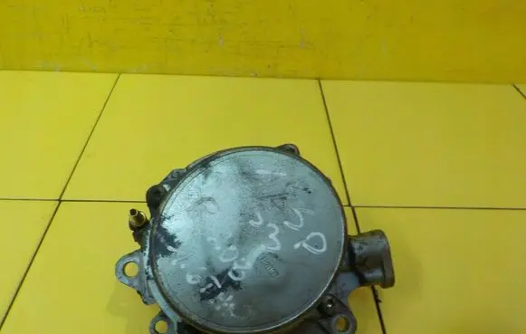 Peugeot 207 Vacuum pump 701366030