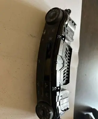 Mercedes-Benz E W211 Climate control unit 2118300790