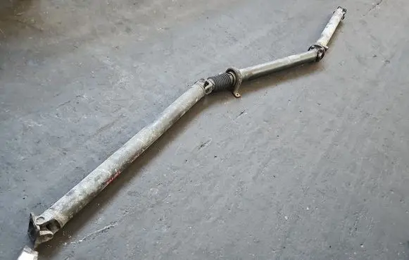 Iveco Daily 4th gen Rear driveshaft/prop shaft 500304644 IMPRK1586932