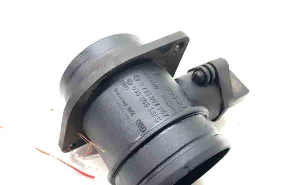 Seat Alhambra (Mk1) Mass air flow meter 0281002757