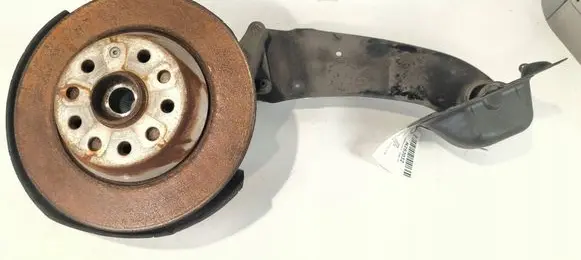 Audi Q3 8U Stub axle 