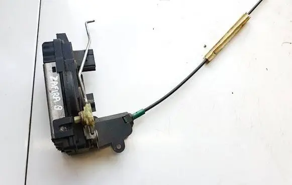 Opel Astra H Front door lock 13218749