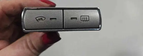 Windscreen/window heater switch