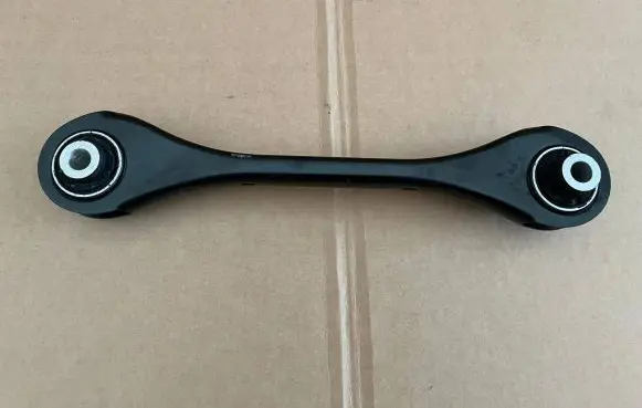 Volkswagen PASSAT B8 Rear upper control arm/wishbone 5Q0501529F