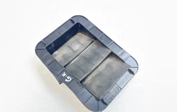Toyota Verso Quarter panel pressure vent 629400F010