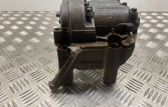 Ford Fusion II Oil pump RFU3G6K361 BB3G6K360AA
