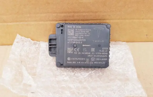 Tesla Model S Distronic sensor radar 1108647