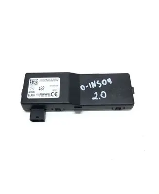 Opel Insignia A Door central lock control unit/module 13503204
