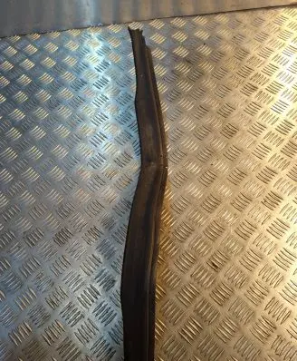 Mercedes-Benz C W204 Engine compartment rubber A2046280896
