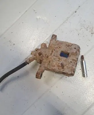 Subaru Impreza II Rear brake caliper