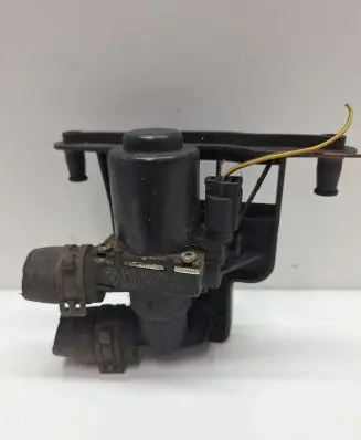 BMW 5 E60 E61 Coolant heater control valve 6920226