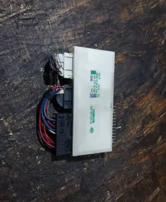 BMW 5 E39 Central body control module 8378635 61358378635 12037310