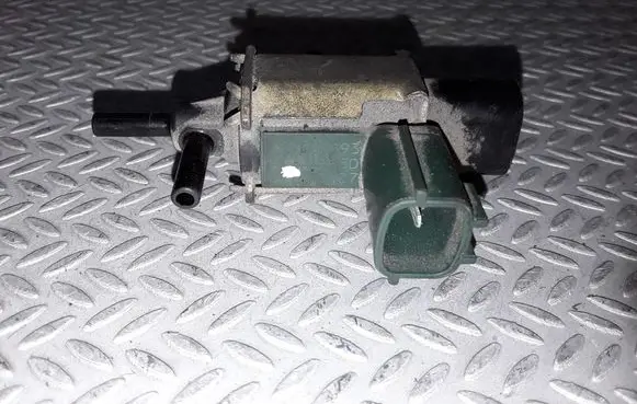 Mazda 6 Vacuum valve K5T46593