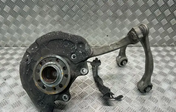 Mercedes-Benz C W205 Front wheel hub spindle knuckle 2052100