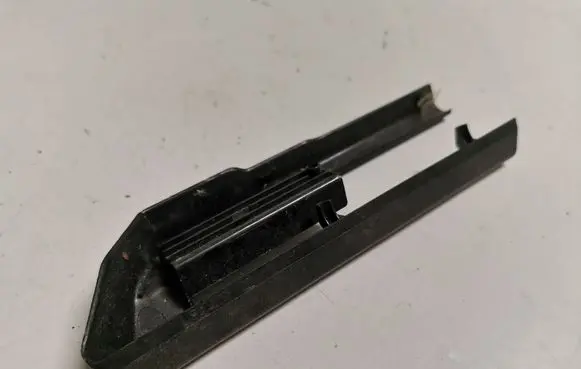 BMW 7 E65 E66 Front driver seat rail trim 700770360829010