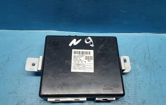 Hyundai ix35 Central body control module 954002Y572