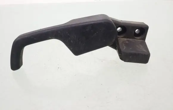 Volkswagen PASSAT B5 Engine bonnet (hood) release handle 3A1823533