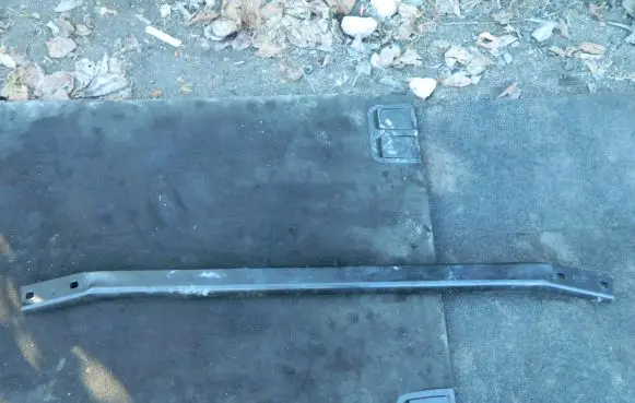 BMW 5 F10 F11 Top upper radiator support slam panel 7200690