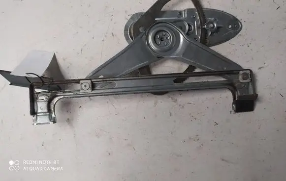 Ford Focus Rear window lifting mechanism without motor 3M51R27000