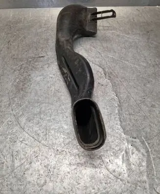 Chevrolet Orlando Air intake duct part 631048618