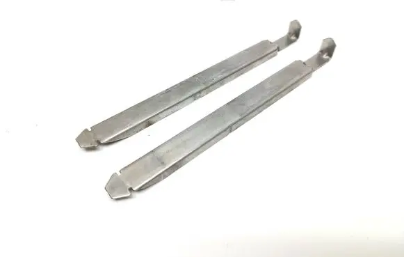 Volvo V50 Headlight/headlamp mounting bracket