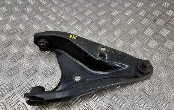 Dacia Sandero Front lower control arm/wishbone