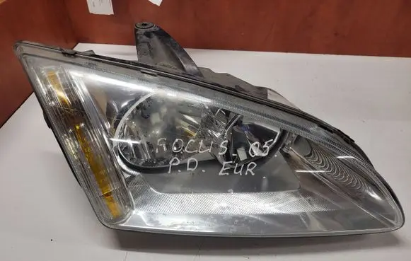 Ford Focus Headlight/headlamp 4M5113W029